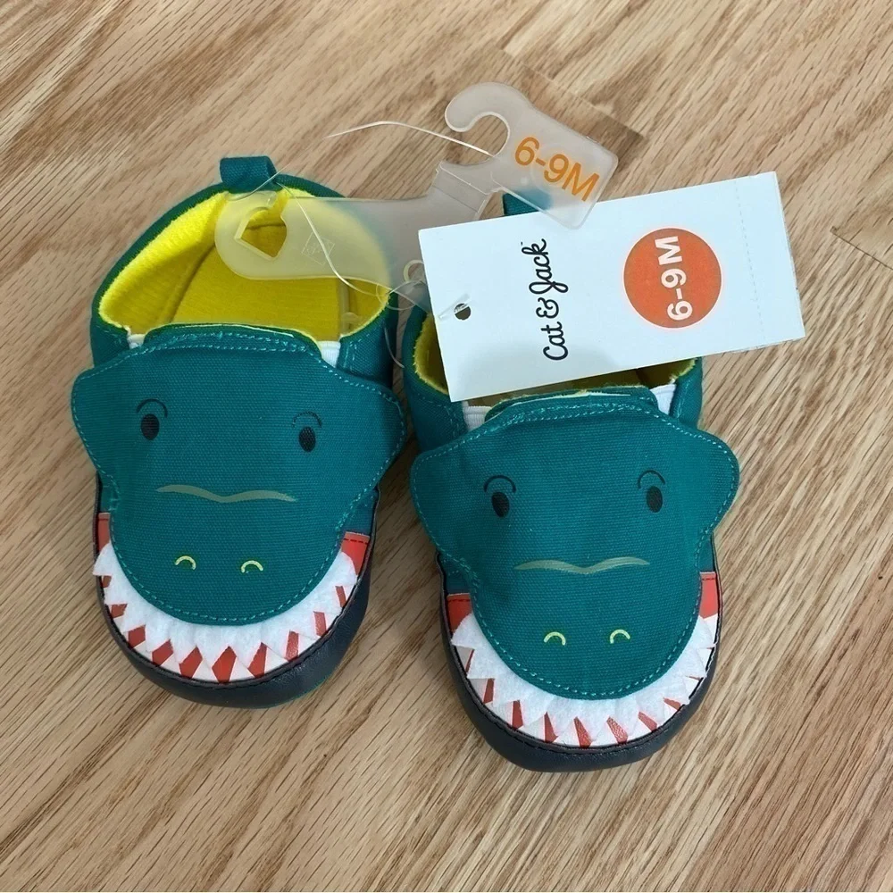 Cat & Jack Baby Dinosaur Shoes NEW 6-9 mos Green Alligator Crocodile